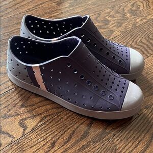 Native | Purple Slip-On Shoes with Pink Stripe